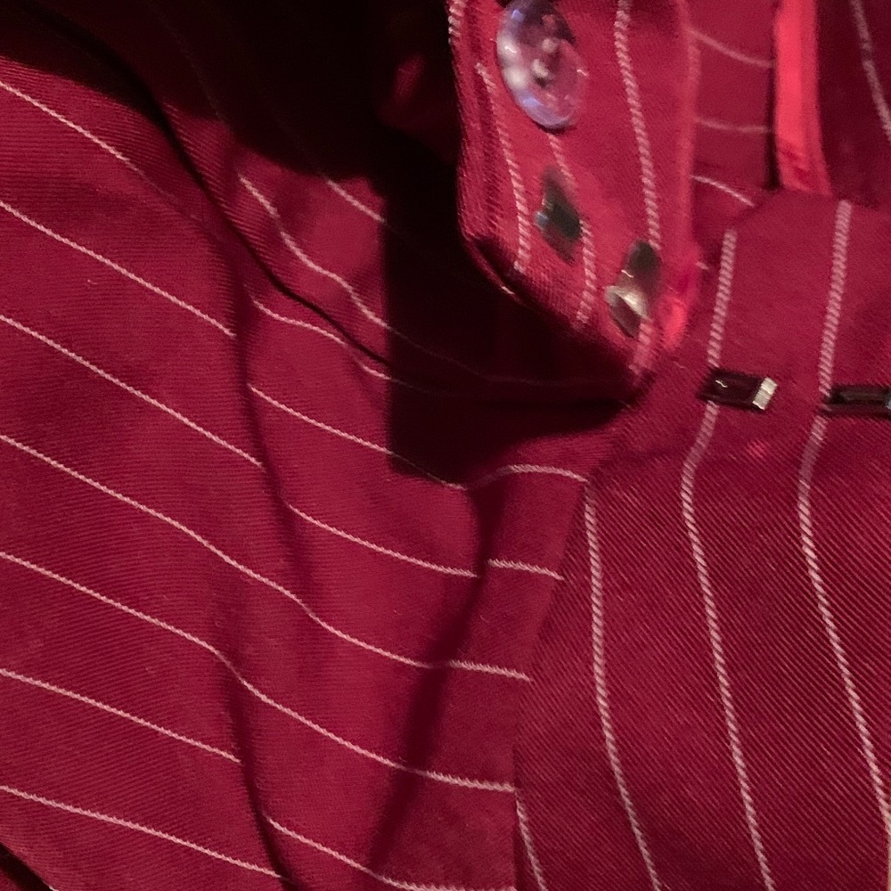 NWT Lulu’s Maroon And White Pinstripe Bootcut Pant - Picture 4 of 5